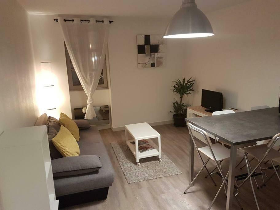 Tres Bel Appartement Centre Vitre 외부 사진